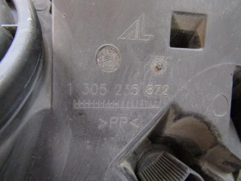LAMPA PRZÓD MERCEDES S-KLASA W221 ZWYKŁA SOCZEWKA RH PRAWA 05-13 UK 1305235872