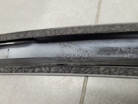 Lotka spoiler dokładka klapy tył Jaguar I-Pace X590 18-23