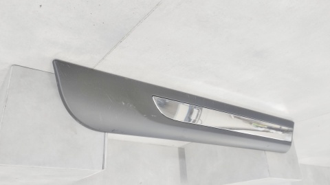 Listwa drzwi drzwiowa prawa tył tylna prawy Toyota Yaris 3 11-17