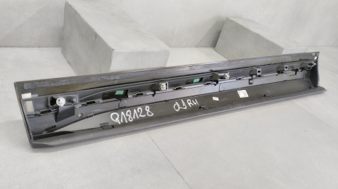 Listwa drzwi drzwiowa prawa przód przedni prawy Skoda Enyaq Lift 25- 5LG