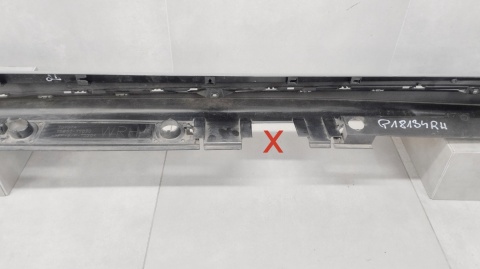 Listwa progowa prawa Toyota Corolla GR SPORT e21 kombi 18-