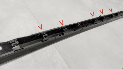 Listwa progowa lewa Ford Mustang VI 6 GT 14- fr3b 6310155
