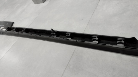 Listwa progowa lewa Ford Mustang VI 6 GT 14- fr3b 6310155