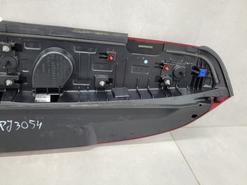 Spoiler lotka daszek klapy tył Vw Volkswagen Passat B9 3J0 R-Line kombi 24-