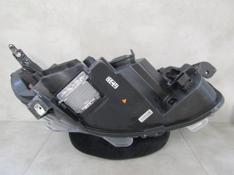 LAMPA PRZÓD TOYOTA PROACE 2 II KSENON NIESKRĘTNY 16-23 LH 9808589980-00