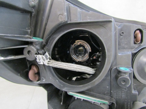 LAMPA PRZÓD TOYOTA PROACE 2 II KSENON NIESKRĘTNY 16-23 LH 9808589980-00