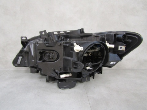 LAMPA PRZÓD BMW 2 F22 F23 KSENON NIESKRĘTNY 13-21 RH PRAWA 90037557
