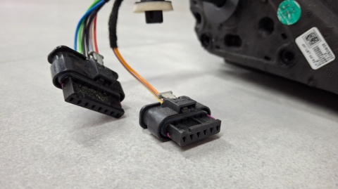 Lusterko lewe Fiat Grande Panda LED 9 PIN (7+2) 25- kompletne LH