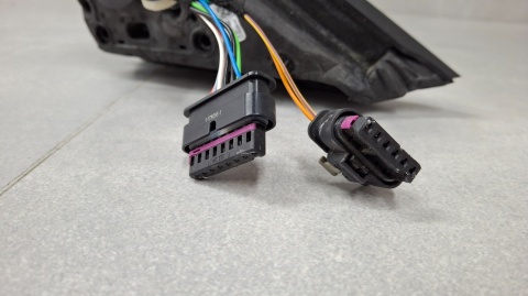 Lusterko lewe Fiat Grande Panda LED 9 PIN (7+2) 25- kompletne LH