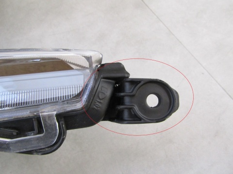 LAMPA PRZÓD TOYOTA COROLLA E21 SEDAN ZWYKŁA SOCZEWKA 18- RH PRAWA 81110-02T31-00