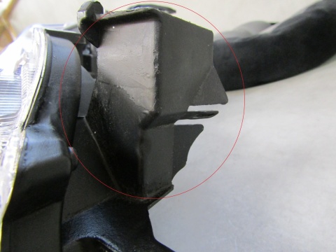 LAMPA PRZÓD TOYOTA COROLLA E21 SEDAN ZWYKŁA SOCZEWKA 18- RH PRAWA 81110-02T31-00