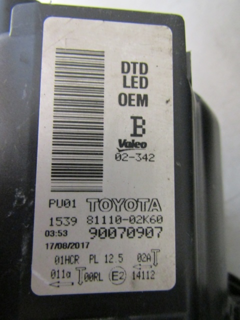 Lampa przód Toyota Auris 2 II Lift FULL LED 15-18 RH 81110-02K60