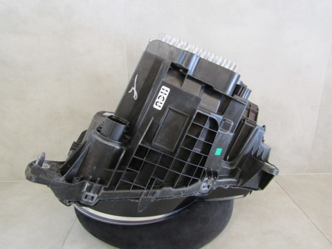 LAMPA PRZÓD LAND ROVER DEFENDER II LED RH PRAWA 20- L8B213W029BG