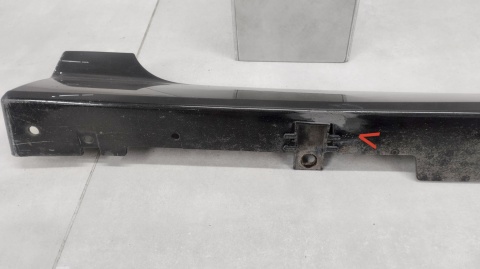 Listwa progowa lewa Nissan Leaf II ZE1 17- gg440-0275c-c