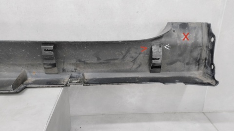 Listwa progowa lewa Nissan Leaf II ZE1 17- gg440-0275c-c
