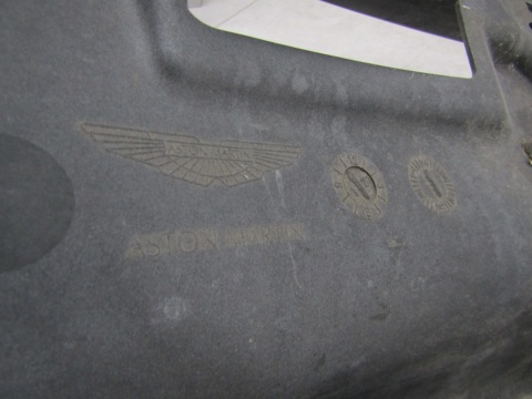 Zderzak przód przedni Aston Martin Vanquish 12-18