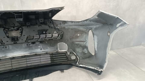 Zderzak przód przedni Toyota Yaris Cross 21-