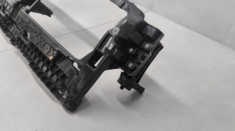 Kierownica powietrza stelaż wlot BMW 4 G22 20- 18715610
