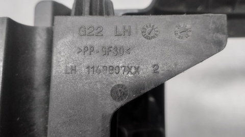 Kierownica powietrza stelaż wlot BMW 4 G22 20- 18715610