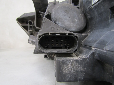 LAMPA PRZÓD AUDI Q3 8U0 KSENON NIESKRĘTNY 11-14 RH PRAWA 8U0941006
