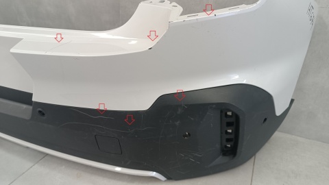Zderzak tył tylny Mini Countryman III 3 S U25 23- / + LAMPKA