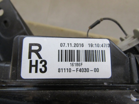 LAMPA PRZÓD TOYOTA CHR C-HR 16-19 SOCZEWKA Z LED RH PRAWA 81110-F4030-00
