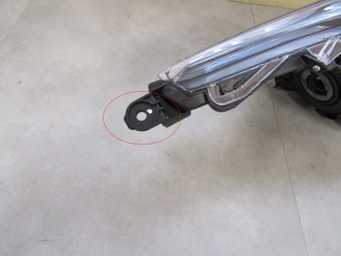 LAMPA PRZÓD TOYOTA COROLLA E21 SEDAN ZWYKŁA SOCZEWKA LH 18-