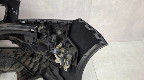 Zderzak przód przedni Volvo V40 R-Design 12-19 / + halogeny + belka