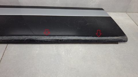 Listwa drzwi dekor lewa przód RANGE ROVER VELAR L560 17-22
