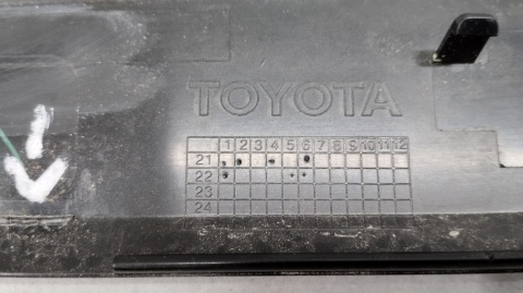 Listwa nakładka drzwi prawy tył TOYOTA YARIS IV GR SPORT 21-