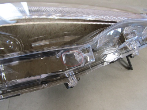 LAMPA PRZÓD TOYOTA COROLLA CROSS FULL LED 20- RH PRAWA HASCO 16-184