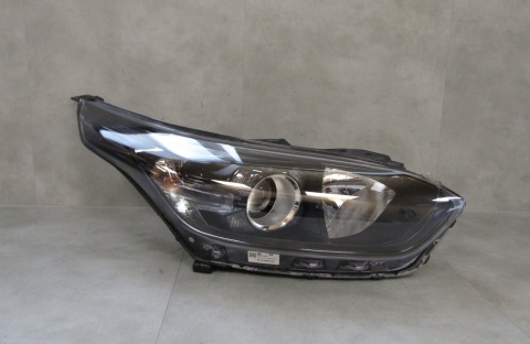 LAMPA PRZÓD KIA CEED 3 III LIFT ZWYKŁA SOCZEWKA CZARNA 21- RH 92102J7051