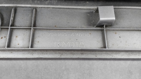 Listwa progowa lewa Toyota Prius IV 15-23 XW50 75860-47080