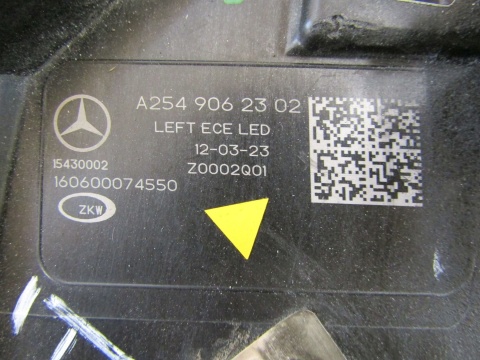 LAMPA PRZÓD MERCEDES GLC 2 W254 LED DIGITAL LIGHT 22- LH LEWA A2549062302