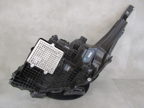 LAMPA PRZÓD RANGE ROVER L460 RH PRAWA M8E2-13W029-HL 22-