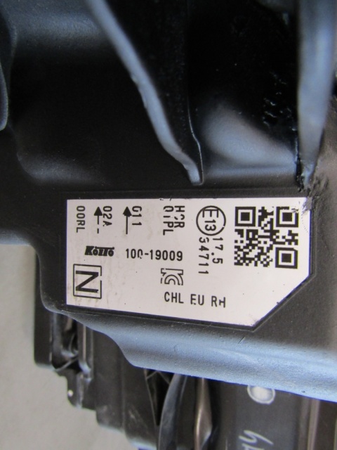 LAMPA PRZÓD NISSAN QASHQAI J11 LIFT ZWYKŁA SOCZEWKA Z LED RH 17-21 100-19009