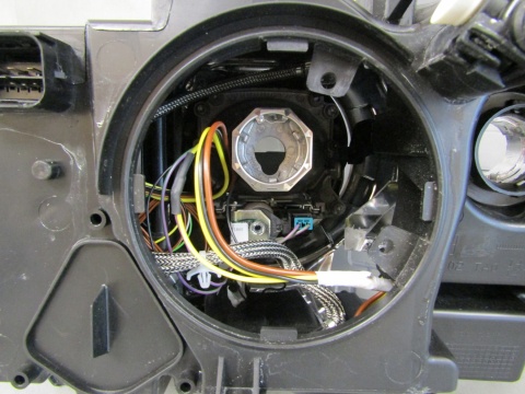Lampa przód BMW X3 F25 KSENON NIESKRĘTNY 10-14 RH PRAWA 7276992