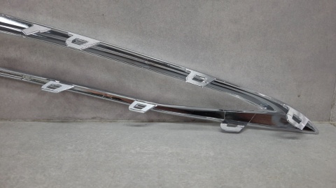 Listwa zderzaka lewa przód przednia BMW 5 G30 G31 Luxury Line 17-20 LH