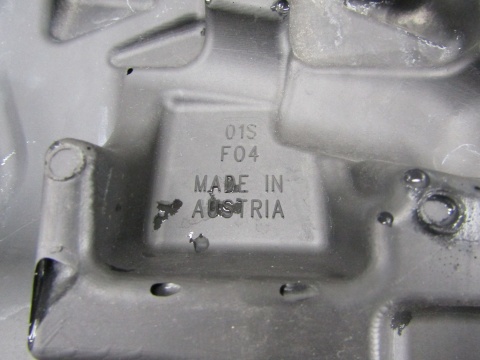 Osłona silnika pokrywa Audi Skoda VW 06Q103925