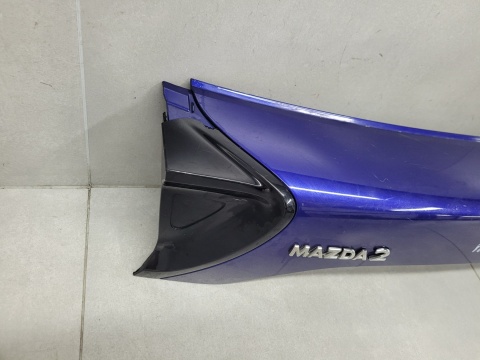 Blenda klapy bagażnika tył tylna Mazda 2 III Hybrid 23-
