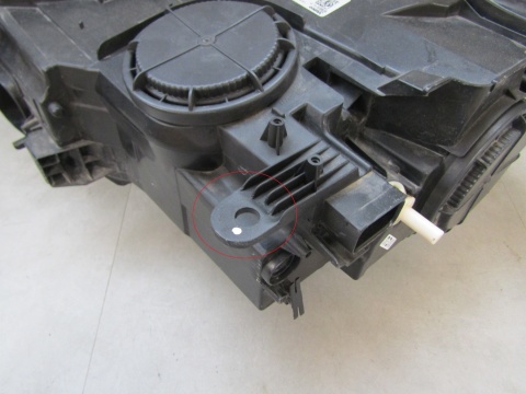 LAMPA PRZÓD BMW X1 F48 ZWYKŁA 15-19 RH PRAWA 7346534