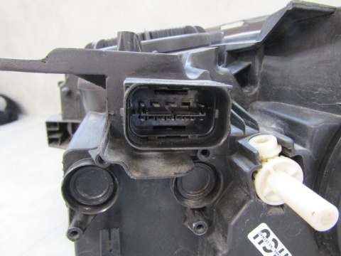 LAMPA PRZÓD BMW X1 F48 ZWYKŁA 15-19 RH PRAWA 7346534