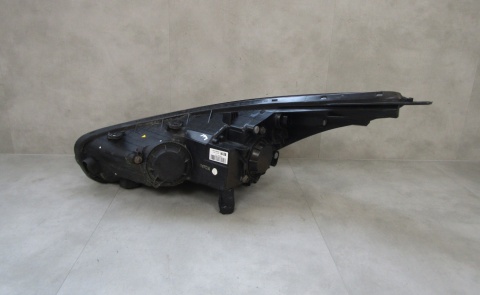 LAMPA PRZÓD KIA CEED 2 II ZWYKŁA SOCZEWKA 12-18 RH PRAWA 92102 A2010