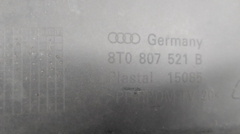 Dyfuzor spoiler dokładka zderzaka tył Audi A5 S5 07- / 8T0807521B