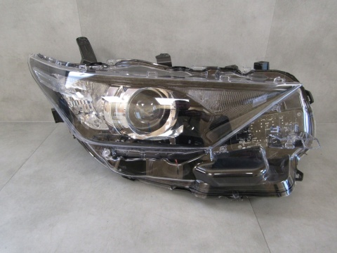 LAMPA PRZÓD TOYOTA AURIS 2 II LIFT ZWYKŁA SOCZEWKA 15-18 RH 81110 02K30