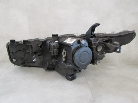 LAMPA PRZÓD TOYOTA AURIS 2 II LIFT ZWYKŁA SOCZEWKA 15-18 RH 81110 02K30