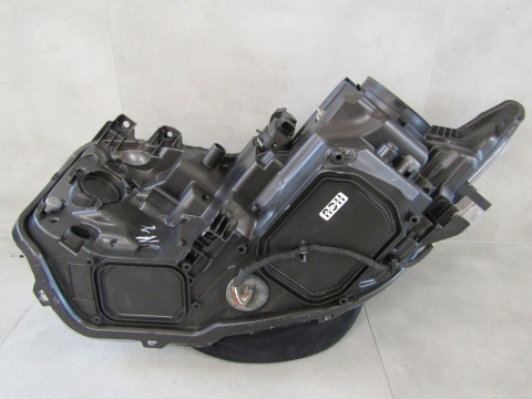 LAMPA PRZÓD TOYOTA AURIS 2 II LIFT ZWYKŁA SOCZEWKA 15-18 RH 81110 02K30