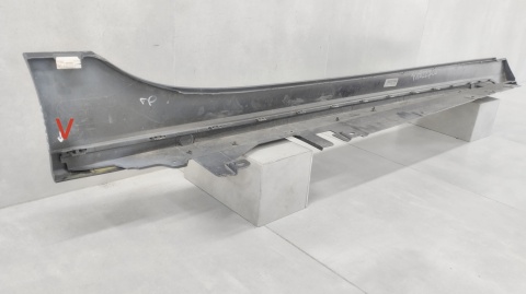Listwa progowa lewa BMW 1 F40 M Pakiet 19-