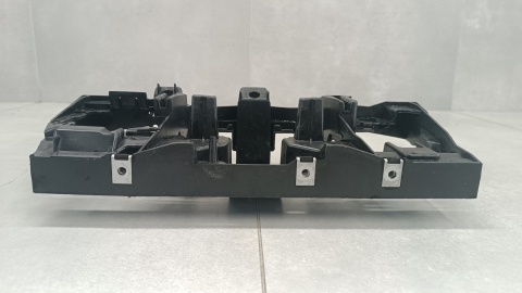 Mocowanie uchwyt wspornik Porsche Taycan 21-