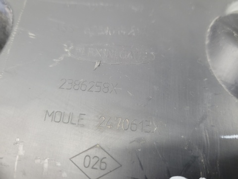 Grill atrapa zderzaka przód Nissan NV250 NV 250 19-21